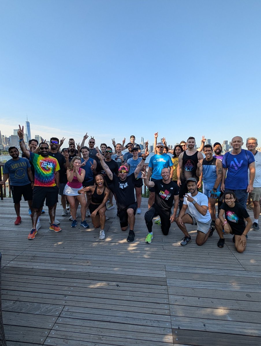 nihalmehta's tweet photo. showed off the new tie dye @PitchandrunNYC swag today

and got that awesome, incomparable, addictive dose of founder energy ⚡ https://t.co/ph1xLZodfU