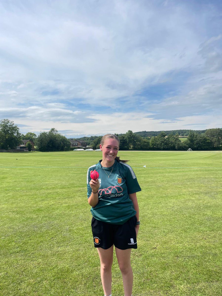 Our U15 Girls made the most of the sunshine today with a 52 run win against Cumbria at Stocksfield.

A big well done to Ellie Foggan who took 5-7! 👏🏻