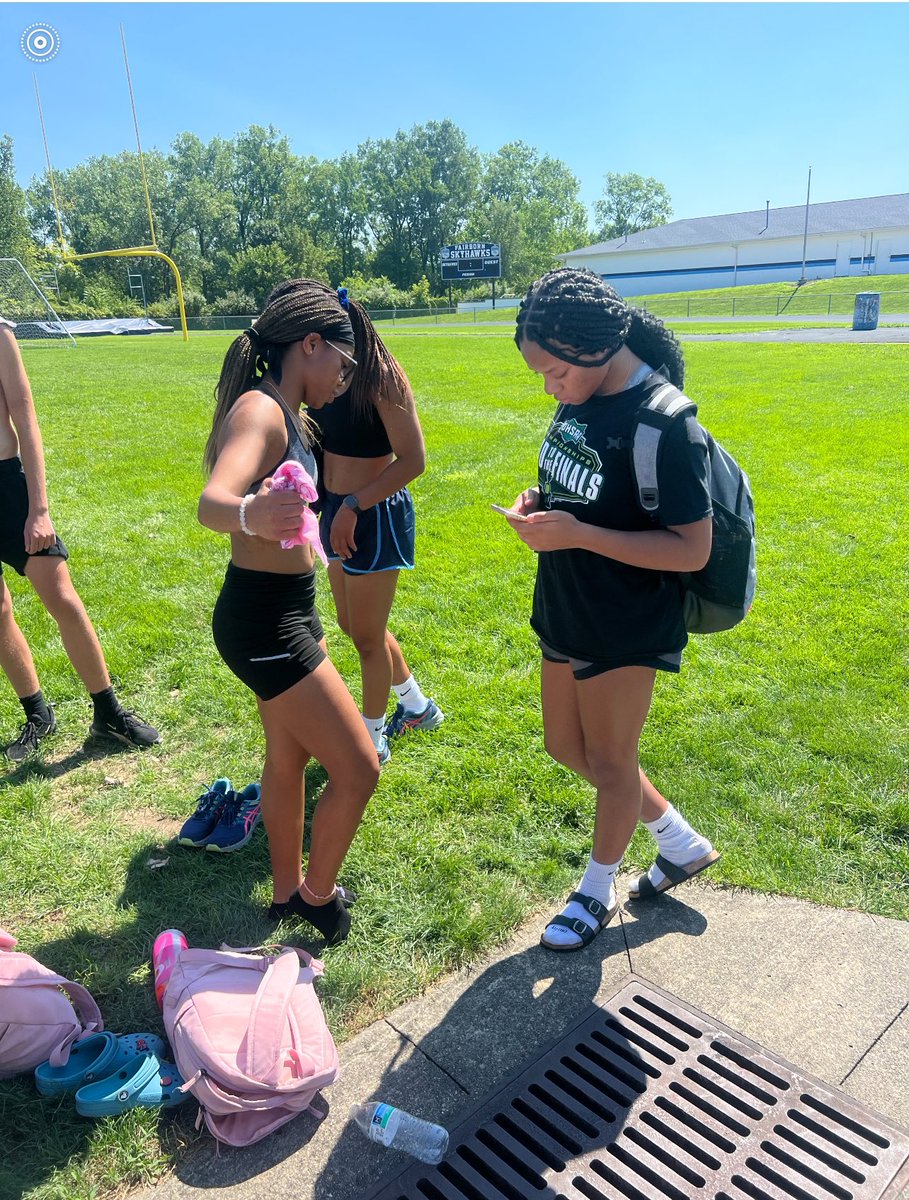 terrytoliver92's tweet photo. Wanted to give a s/o to these three young ladies BK, Journey, and Madison for sacrificing n putting n the necessary work to help build r program. They’ve been n the gym and on the track all summer doing the unpopular!! You win with kids like them! #EXIT20 LFRF👣 The 🏁 Continues https://t.co/zCLaGF6DFP