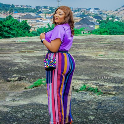 heelsoffwithMo's tweet photo. #NewProfilePic https://t.co/GMpTtEoRIb