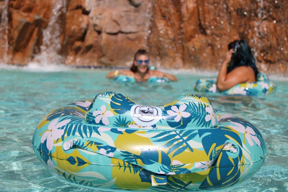 FloatnThang's tweet image. Host Summer Pool Party with "Family 6 Pack:  FREE SHIPPING", discounted by $40, at $149.5 #floatnthang #beachvibs #wellness #physicaltherapy  MyCoolFloat.com