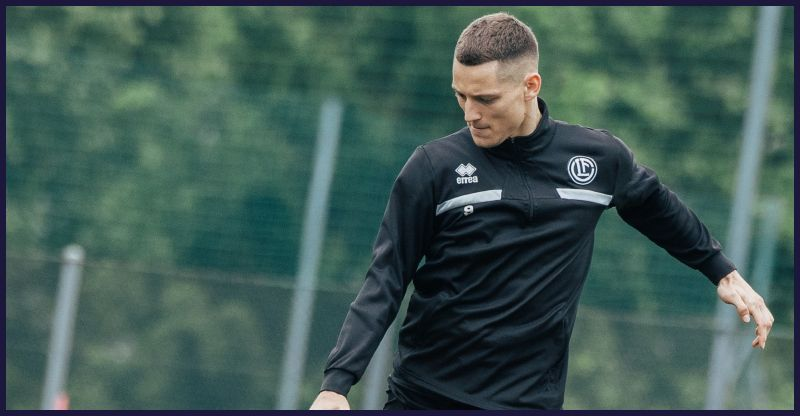 BrytyjskaP1lka's tweet photo. 🇸🇮Queens Park Rangers zamierzają podpisać kontrakt z Žanem Celarem.
Zawodnik ma przejść z Szwajcarskiego FC Lugano do klubu za opłatą 1,72 € mln!  25-latek strzelił 21 goli dla szwajcarskiej drużyny w sezonie 2023/24.

#Championship #QPR #EFL #EPL #FCLugano #ThreeLions #QPRFans https://t.co/anxPOE6JfX