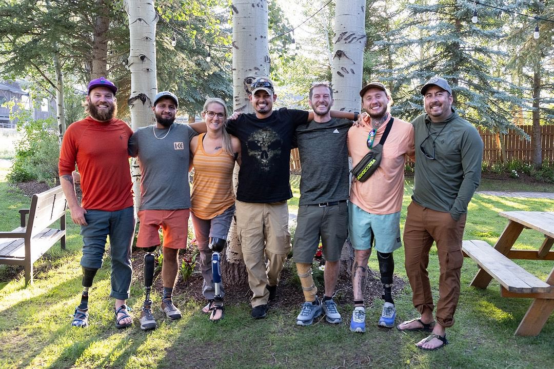 KirstieEnnis's tweet photo. @TweetTKEF WVSC alumni Kate shared stories and stoke with the group — and the list goes on.
There are no bad days when you have the right people with you. #leftlegless #tkef #giveback #payitforward #TKEFARCC
📸: Cody Sowa and guest spot JP https://t.co/OsIqU0swzV