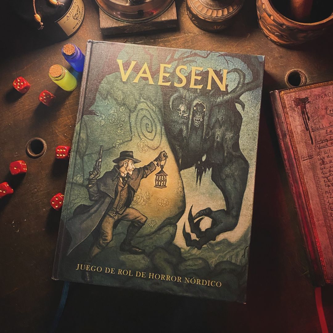 MyMRol's tweet photo. Gracias a la amable colaboración de @DevirIberia, este verano traemos algo nuevo al Podcast de rol. Vaesen, un juego de horror e investigación, será el protagonista de nuestra nueva serie.

Este verano... viajamos a la Londres de 1888. ¿Te unes a nosotros?

#Rol #Vaesen #podcast https://t.co/ugSrIkYEXK