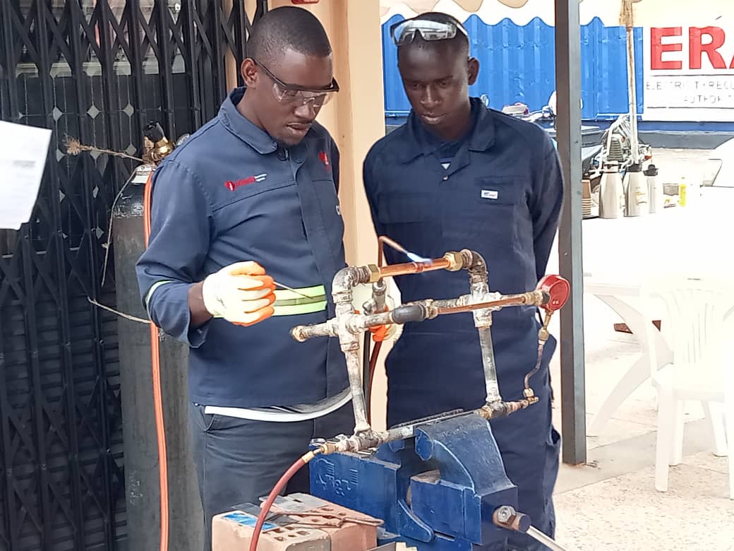 UnaraUganda's tweet photo. UNARA with support of GIZ under GCI III carried out Training of Technicians on R290(HC) fridges Installation, Troubleshooting and Servicing. The training took place at Renewal Energy Training Center at Nakawa Vocational Training College from 15th to 19th July 2024. https://t.co/0oha3XnuMi