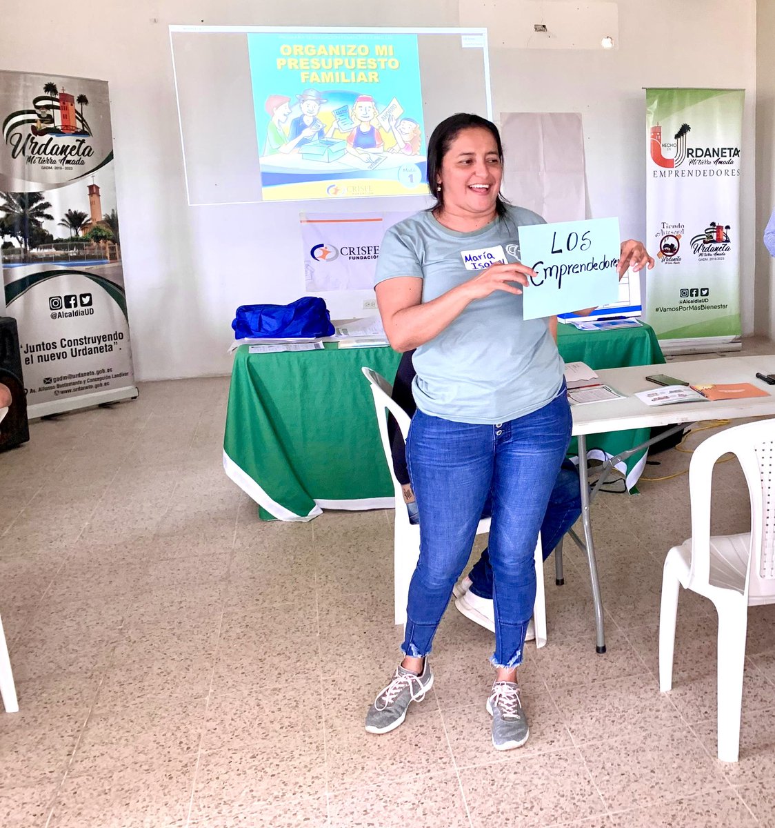 Seguimos coordinando en beneficio de nuestra gente, esta vez junto a las fundación Bélgica - Socio para el Desarrollo, Plan Internacional, CODESPA, se llevó a cabo este taller gratuito, con el objetivo de fortalecer la formación financiera. 

💚 #VamosPorMásBienestar