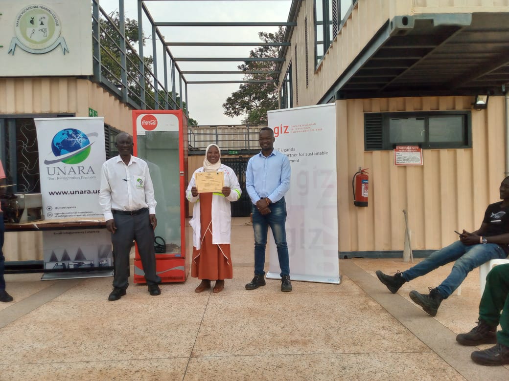 UnaraUganda's tweet photo. The GCI III training program on R290 Fridges Installation, Troubleshooting, and Servicing was an intensive 5-day course which was attended by technicians, trainers and policy makers with participants from MEMD, NVTC, and RAC service sectors. https://t.co/OHWegTa86z
