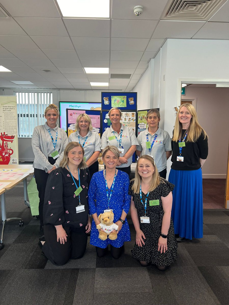 Absolutely love being part of this fantastic team ! Working with children and families to promote healthier lifestyles! 
#merthyrpipyn 
<a href="/CTMUHBDietetics/">Cwm Taf Morgannwg Dietetics</a> 
<a href="/CwmTafMorgannwg/">Cwm Taf Morgannwg University Health Board</a> 
<a href="/beyondthesenedd/">Jonathan Morgan 🏴󠁧󠁢󠁷󠁬󠁳󠁿🇬🇧</a> 
<a href="/ShelleyPowellRD/">Shelley Powell</a>