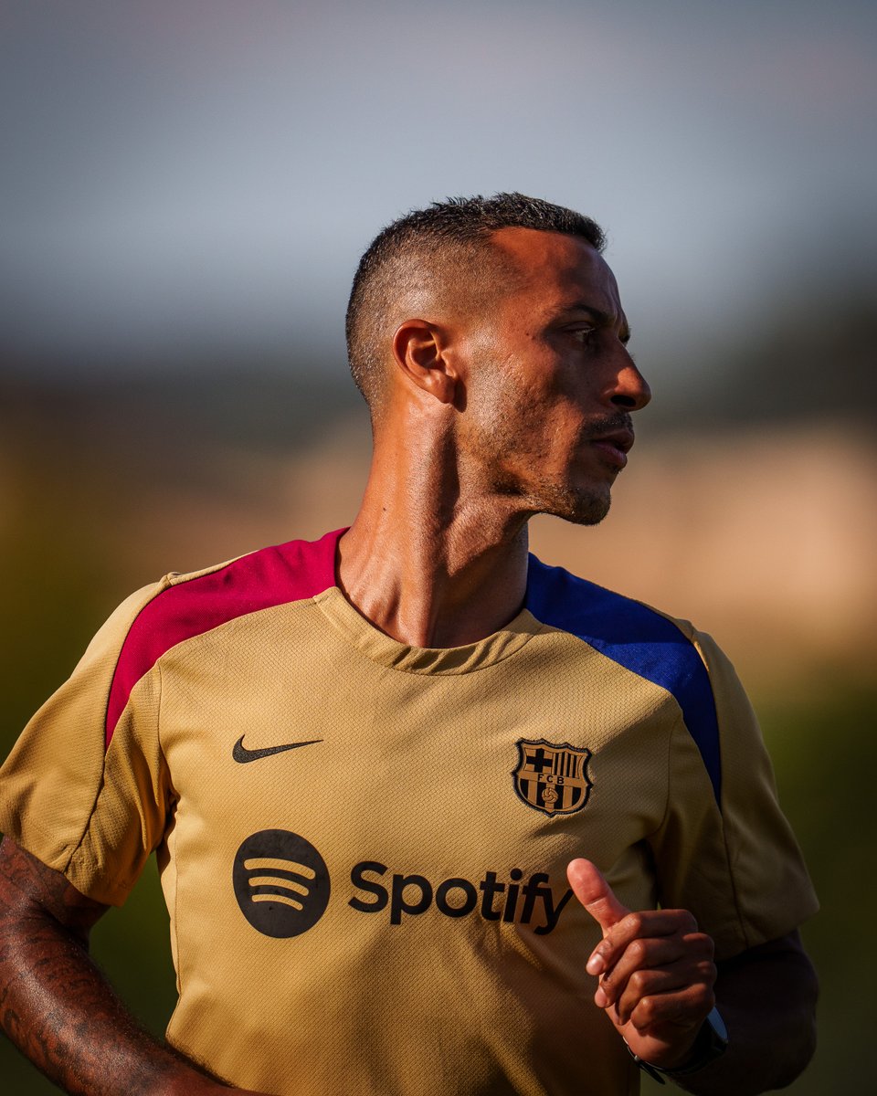 FCBarcelona_cat's tweet photo. Thiago 🧠 https://t.co/RMom4WG9Ky