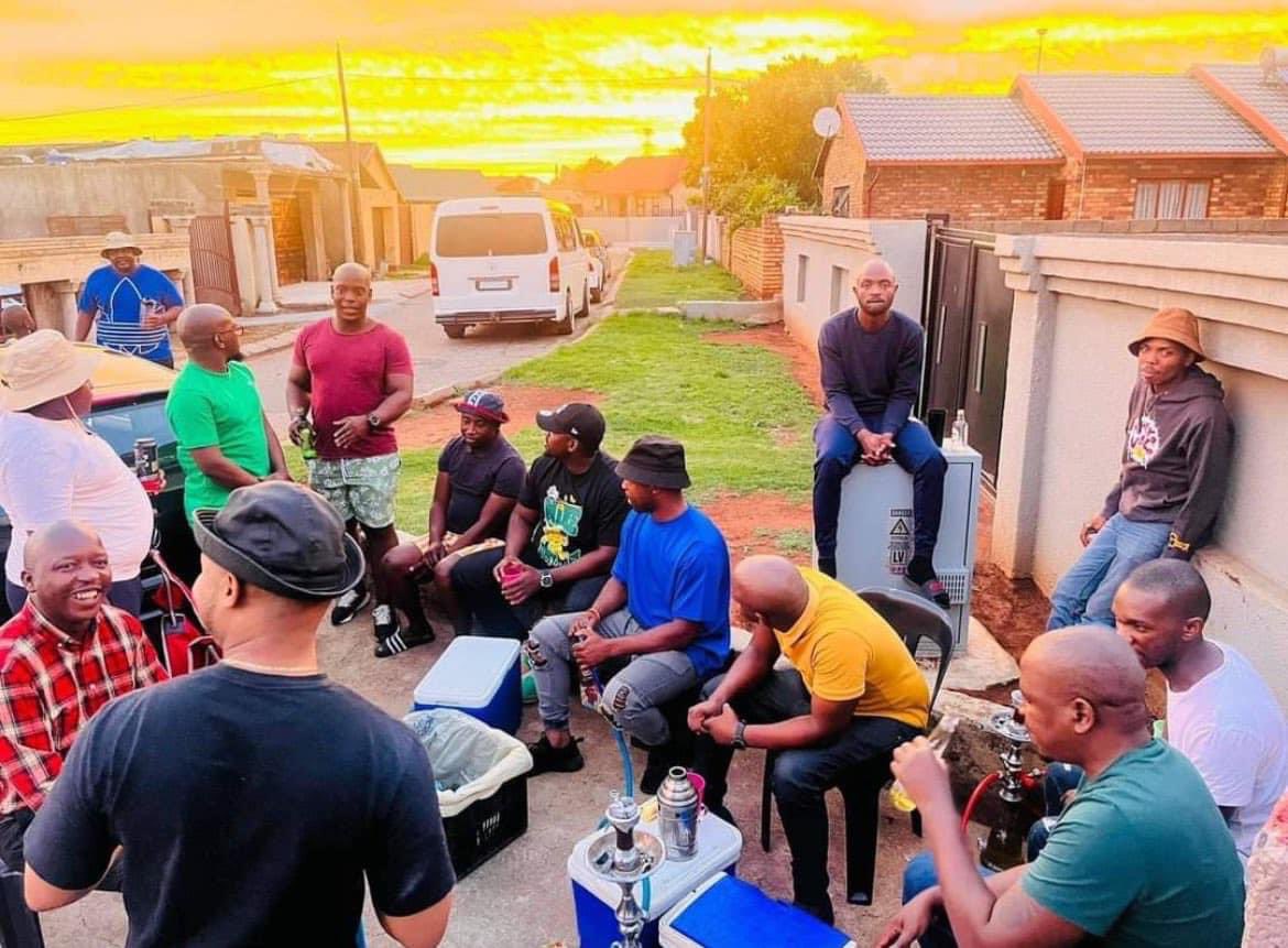 This is the point where Gents forget that women exist 🤞🏼🤣