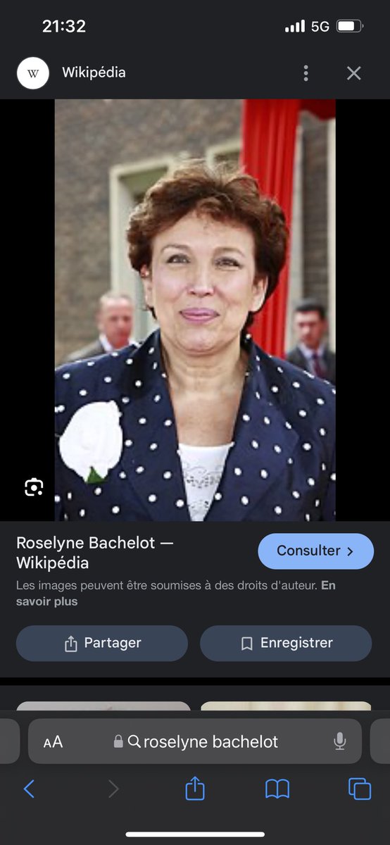 cronchetesmorts's tweet photo. Roselyn Bachelot a des airs de Millie Bobby Brown??!!!! Avez vous la vision…..? https://t.co/bvJ9C8QuHQ