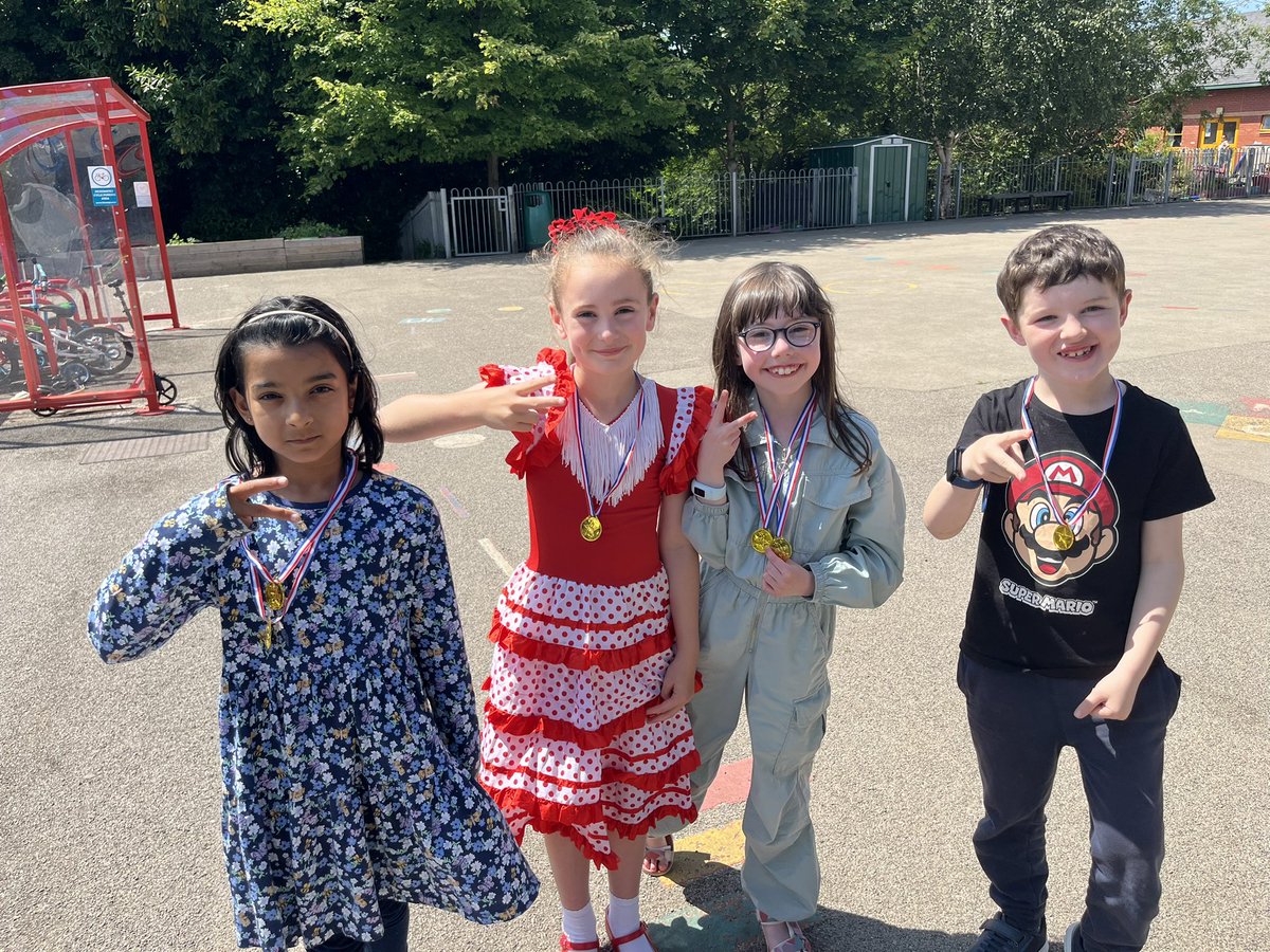 Year 3 Thornhill tweet media