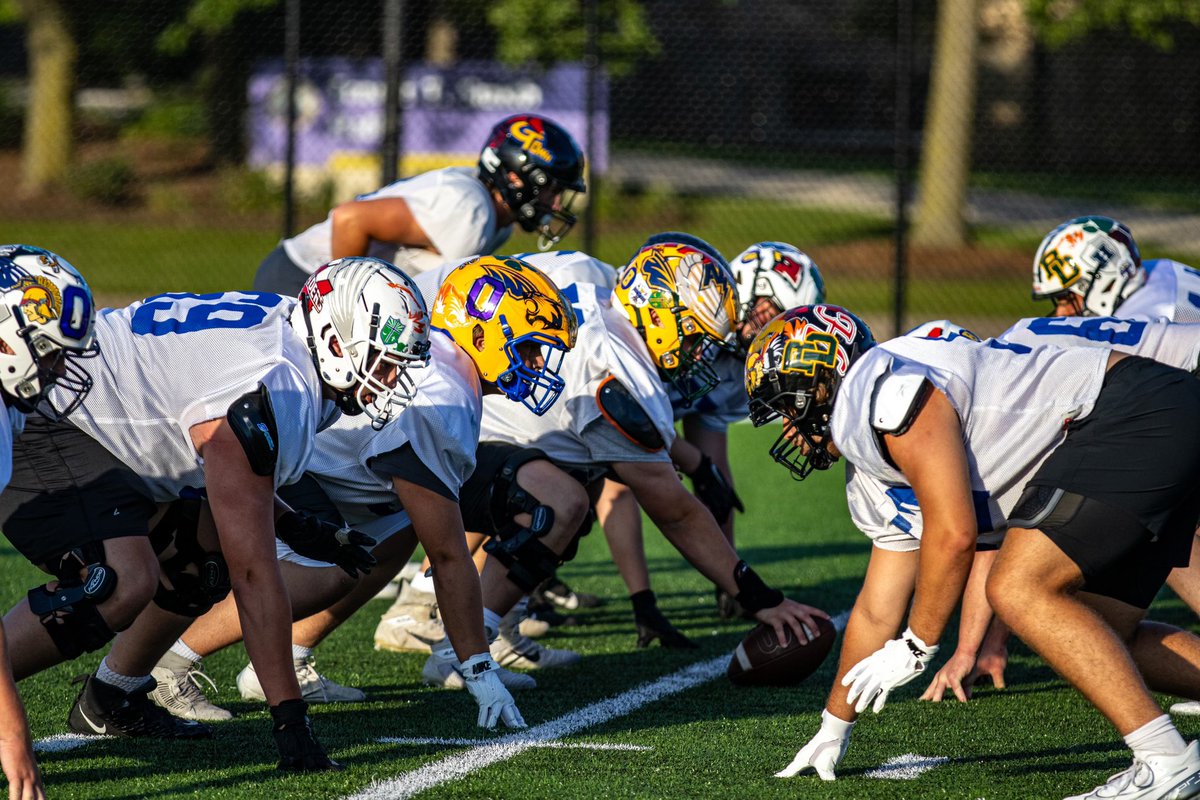 Had a great time hosting the WFCA North Large All Star team on our campus this week. Good luck to all the players and coaches. Looking forward to the games!
#RollDawgs