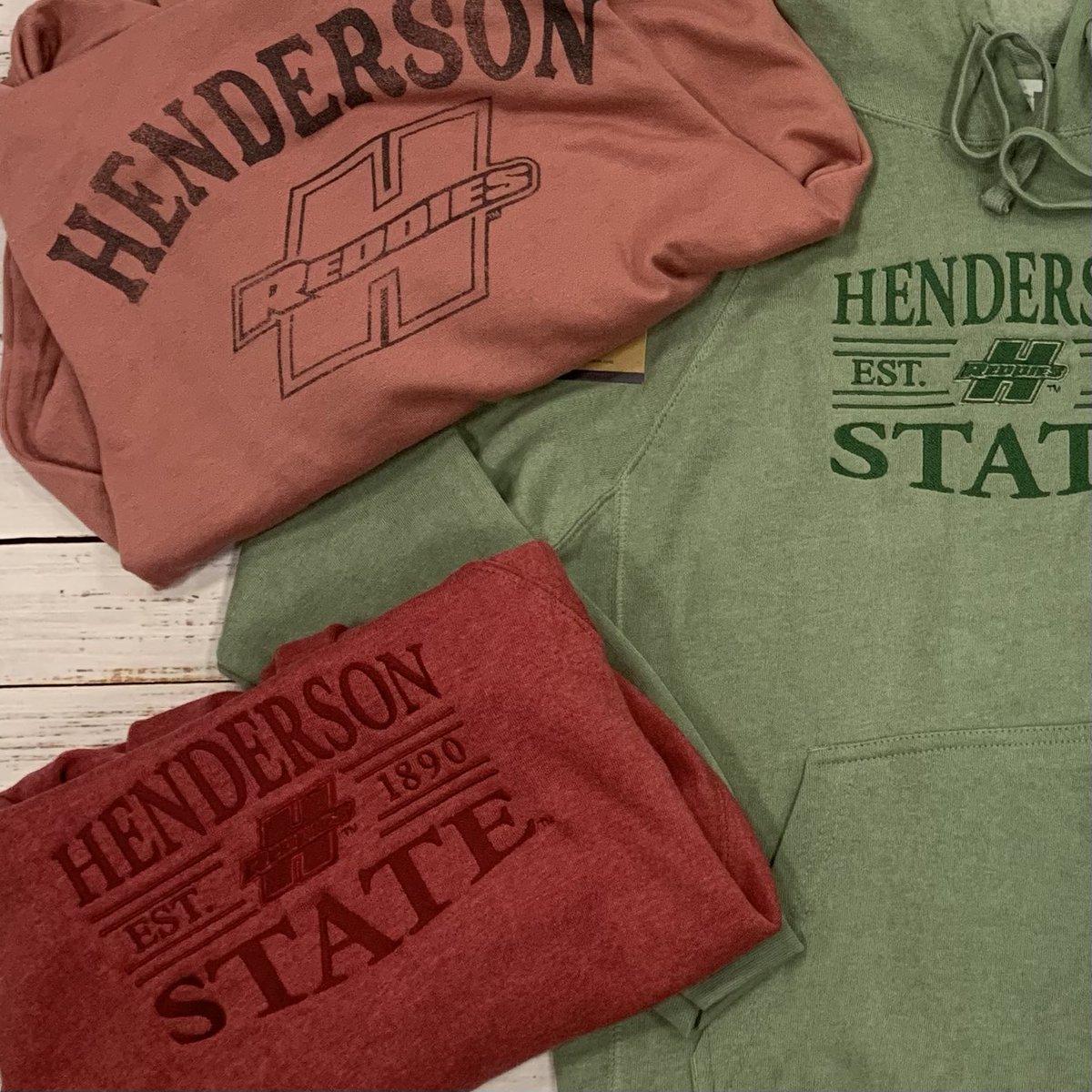 ReddieBookstore's tweet photo. Pick up a new hoodie today from the Reddie Bookstore; it’s never too early to plan for Fall weather. The rainy days might come but you’ll be prepared and relaxed for them. 🌦 https://t.co/kUEmksV7Td