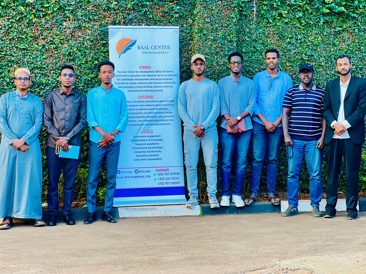 BCD_HOA's tweet photo. Madasha Baal Centre For Development waxa ay gorfeysay buuggeedii bilaha ahaa, buuggaas oo magaciisu yahay Poor Economics oo ay qoreen dhaqaalo yahanada Esther Duflo iyo Abhajir Benerjee oo ah barafasooro wax ka dhiga jaamacadda MIT ee cariga Mareykanka. https://t.co/KWxi8XacxH