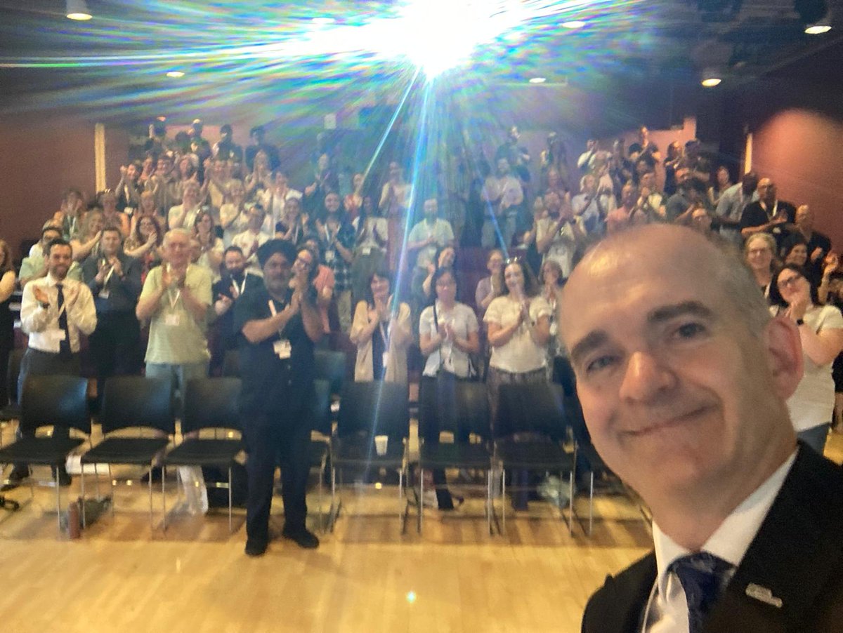 StuartBirnie1's tweet photo. Thank you Helen, as I said it's been an honour and a privilege to lead such a wonderful team that I am hugely proud of @SFE_MS https://t.co/zBWgJdRabR