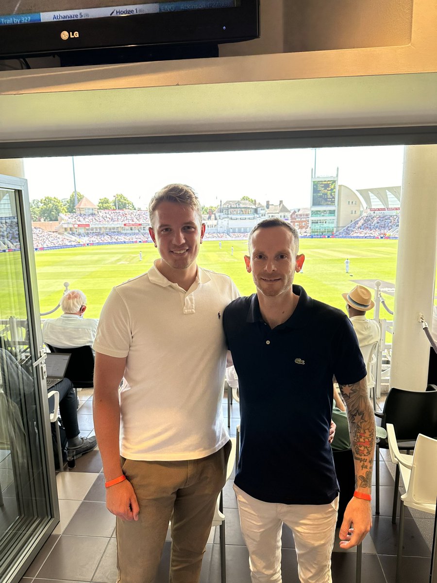 Cracking day at the test match! 🏴󠁧󠁢󠁥󠁮󠁧󠁿🏏