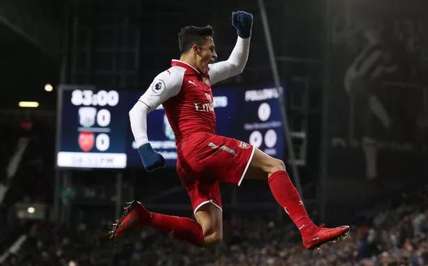 ArsenalShirt's tweet photo. #FindItFriday
Can any help me? I’m looking for a pair of red alternative home shorts from the 2017/18 season.
DM me if you can help me add them to the collection ❤️
#ArsenalShirt #ArsenalShorts https://t.co/zylNpfkMf6