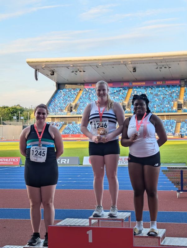 So proud of <a href="/KirstyEbbage/">Kirsty Ebbage</a> as she just won her first national title and is the new England U23 Discus champion at Birmingham with a new TAC club record and a new PB of 48.65m.  Woo hoo, go girl