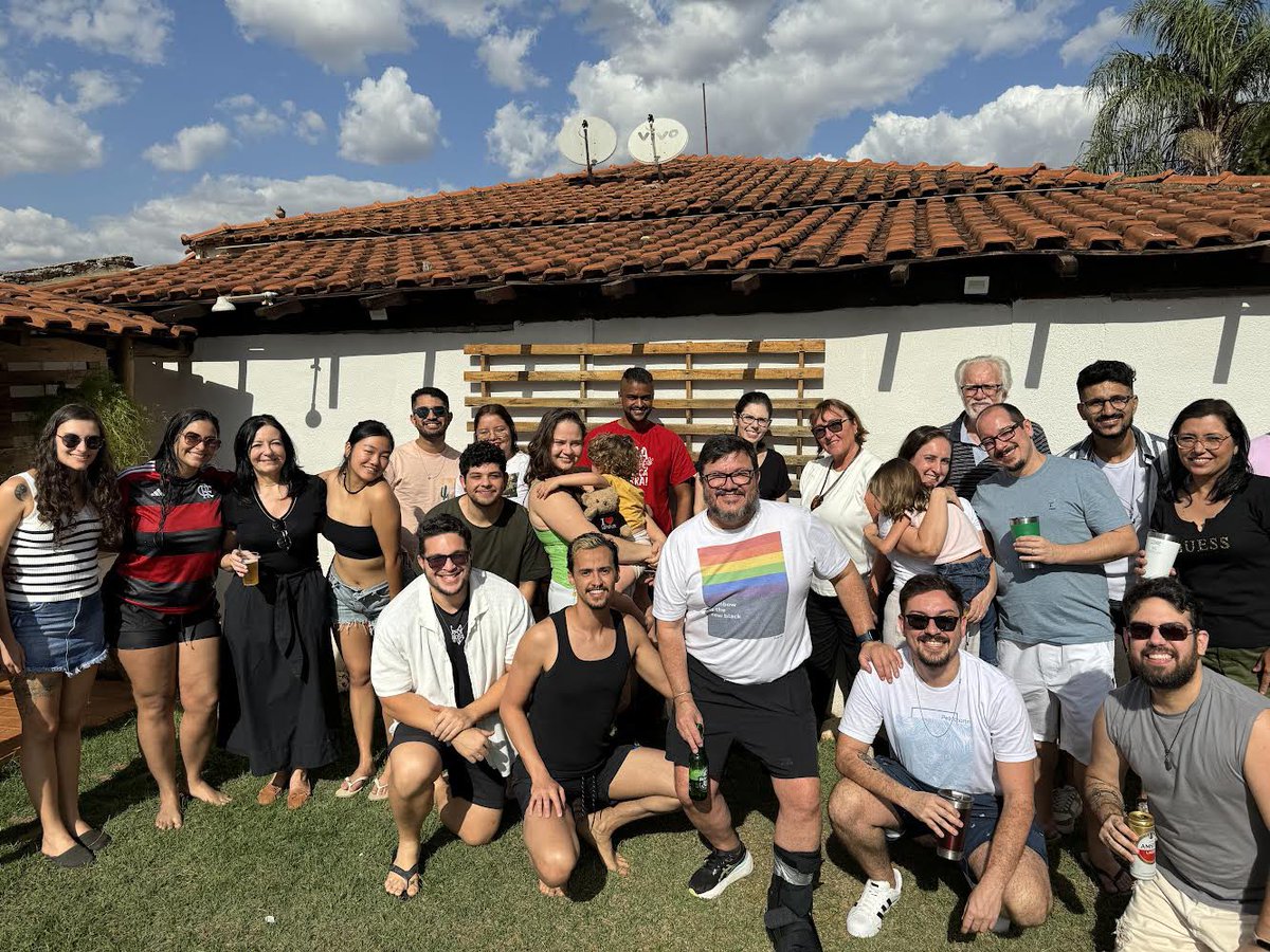 NuBBE_unesp's tweet image. Dia 7 de julho foi nosso churrasco de encerramento de semestre recheado de boas conversas e muita alegria. @nubbe_unesp é ciência, mas também é celebração! 🥳 🎉👏🏻

#Confraternização #NuBBE #tbt