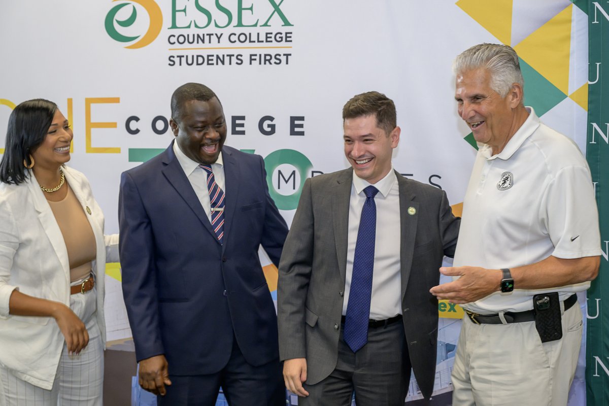 keanjerseycity's tweet photo. NJCU continues seeking partnership opportunities that expand higher education access and equity to students in New Jersey and on July 18, NJCU and Essex County College formally signed the Essex|NJCU Express Transfer Agreement, at a signing ceremony at Essex's Newark campus.

NJCU Interim President Andrés Acebo (@NJCUPresident) and Essex President Augustine A. Boakye, Ph.D. joined with academic leaders from both institutions for a signing ceremony, and were joined by Assemblywoman Carmen T. Morales of legislative district 34 and long-time Essex County Executive Joseph N. DiVincenzo, Jr., a 1976 NJCU alumnus and a Gothic Knight football Hall of Famer and legend.

With this agreement, Essex County College students in good academic standing who have earned an Associate of Arts or Science degree at Essex, will be granted joint admission into NJCU with junior academic status, in the same or similar academic program of study.

Read more and hear from the participants in NJCU News:

🔖 https://t.co/RyvKu8N0Q0