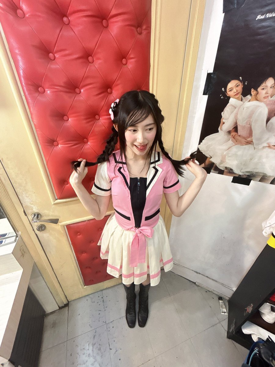 C_JessiJKT48's tweet photo. 👧🏻🌸 https://t.co/Lt1DqRzjiS