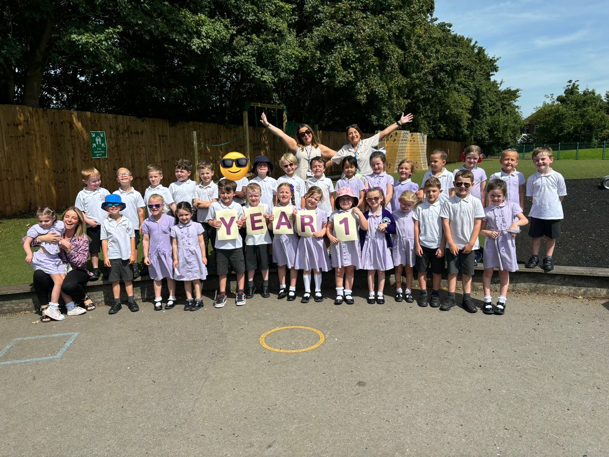 Emmaus_School's tweet photo. 1F have had a fantastic day celebrating our last day in Year 1! We are so ready for new adventures that lie ahead in Year 2. Thank you to all of our Year 1 families for your kind words and generosity 💜 Have a safe, relaxing and fun summer! See you soon! #emmausyearone https://t.co/WkbTnnZxo5