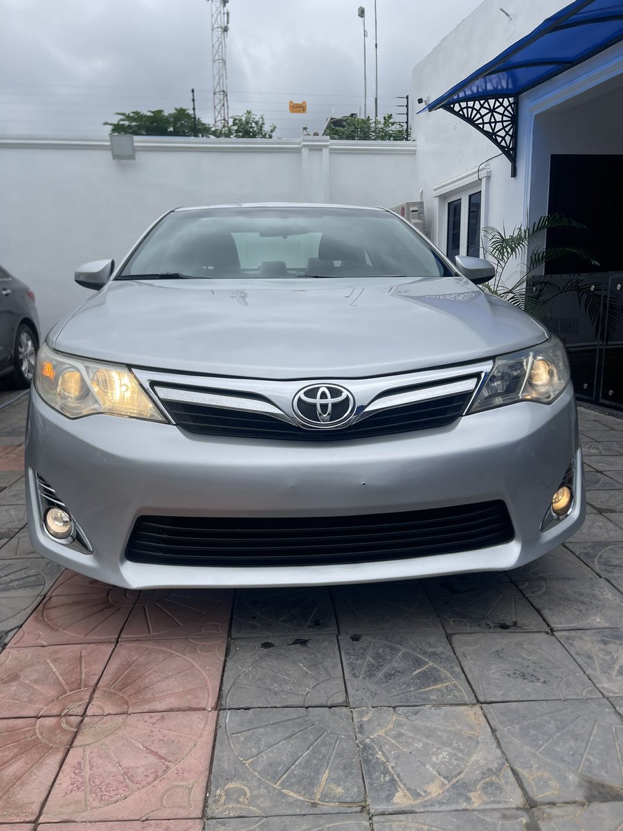 skip_001's tweet image. KINDLY REPOST 🙏🏾🙏🏾
REGISTERED TOYOTA CAMRY  2014

Reverse Camera
4plugs
Fabric Seat
Key to Start
interior: Crystal clean
Beautiful Alloy wheels
exhaust catalyst intact
Perfect suspensions
transmission✅
AC🥶

Price: 9.8M

📍Ogba, Lagos
#BA 08061350735
#Ooni