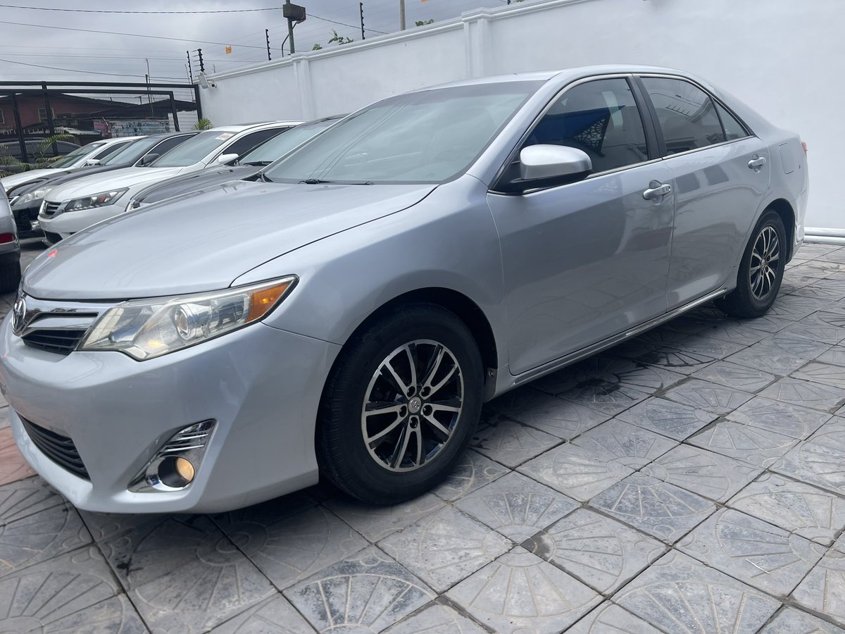 skip_001's tweet image. KINDLY REPOST 🙏🏾🙏🏾
REGISTERED TOYOTA CAMRY  2014

Reverse Camera
4plugs
Fabric Seat
Key to Start
interior: Crystal clean
Beautiful Alloy wheels
exhaust catalyst intact
Perfect suspensions
transmission✅
AC🥶

Price: 9.8M

📍Ogba, Lagos
#BA 08061350735
#Ooni