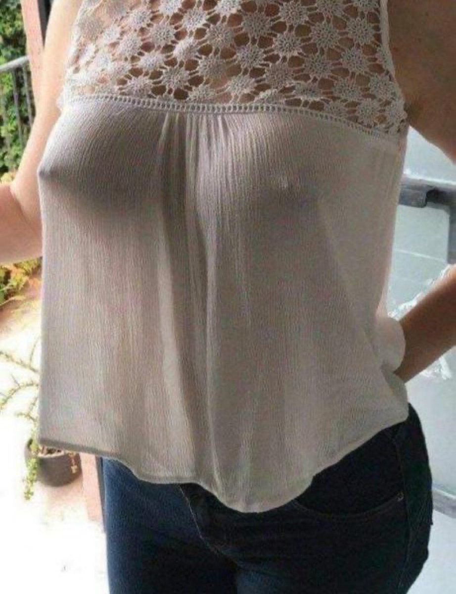sexyflabia's tweet photo. Como olvidar que un viernes salí así… 🤭🤭🤭 https://t.co/KIO9inOTw6