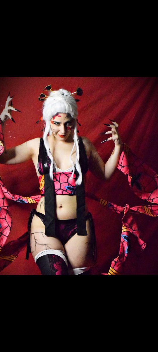 Divanatrix tweet media