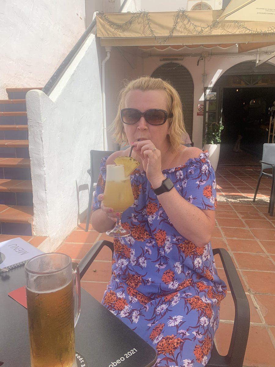 jolwel's tweet photo. Happy Friday! I’ve had worse 🌞🍹🇪🇸#holidays https://t.co/WOuQDfPhP7