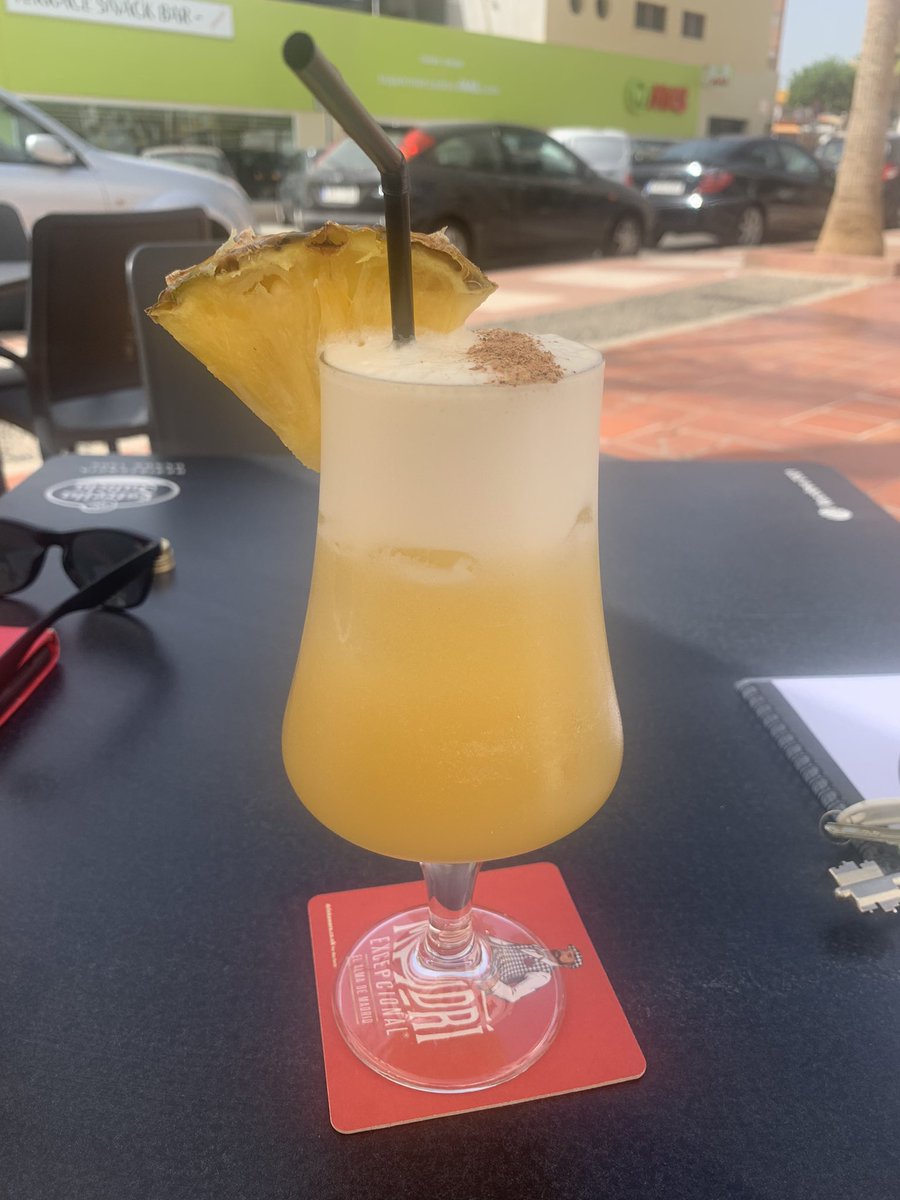 jolwel's tweet photo. Happy Friday! I’ve had worse 🌞🍹🇪🇸#holidays https://t.co/WOuQDfPhP7