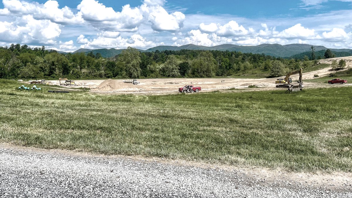 The mountains will paint the perfect backdrop for Contentment golf course😍

#Contentment #ContentmentGolf #NCgolf