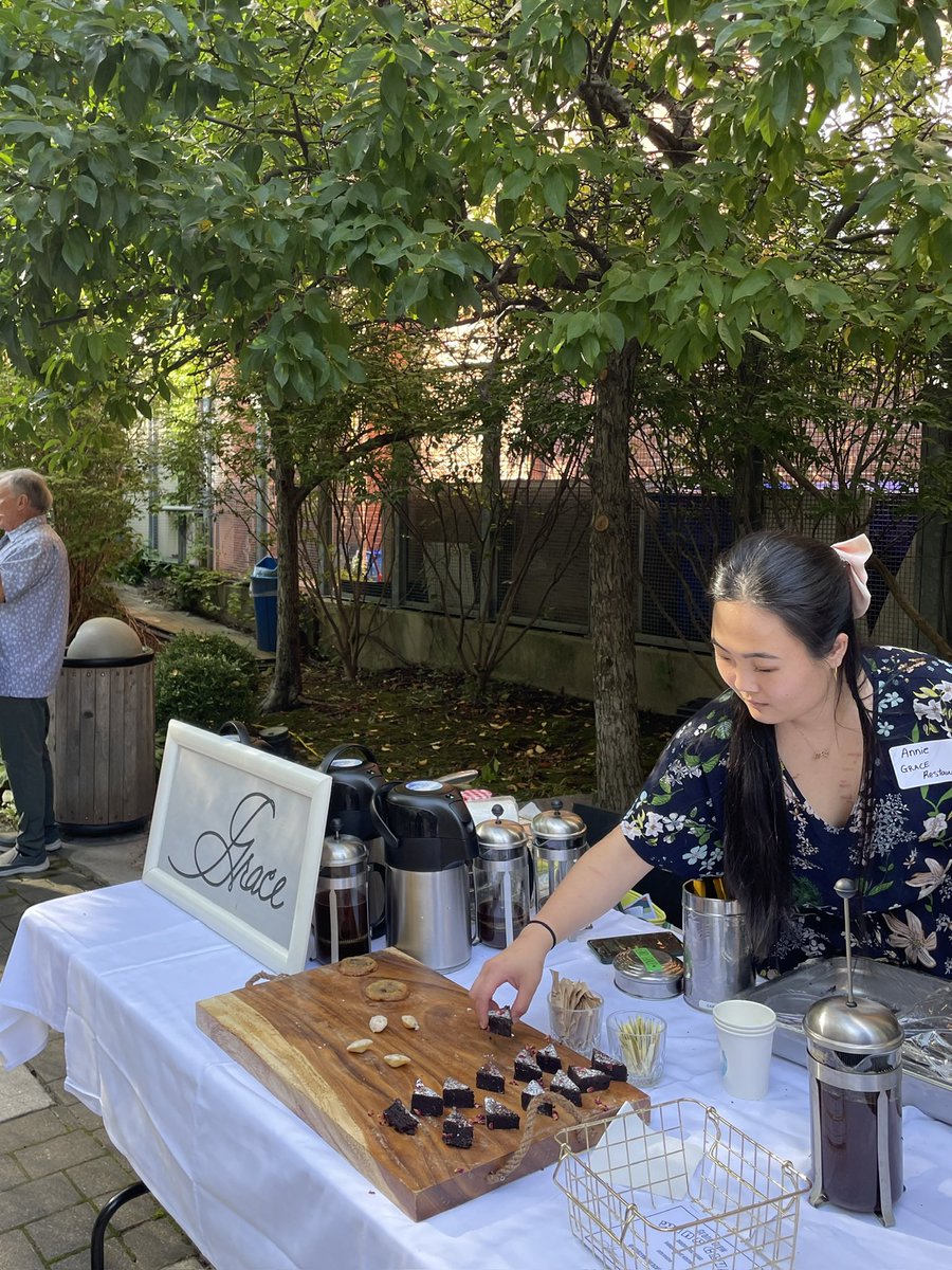 londonlibrary's tweet photo. 🌿 Tonight was a lovely evening in the Rotary Reading Garden at Central Library as we welcomed members of the @LdnOntChamber for Business After 5.

🌾 Did you know that you can book the Garden for your private event? We’d love to help you bring your event to life at the Library. https://t.co/xDvwmwG9Pa