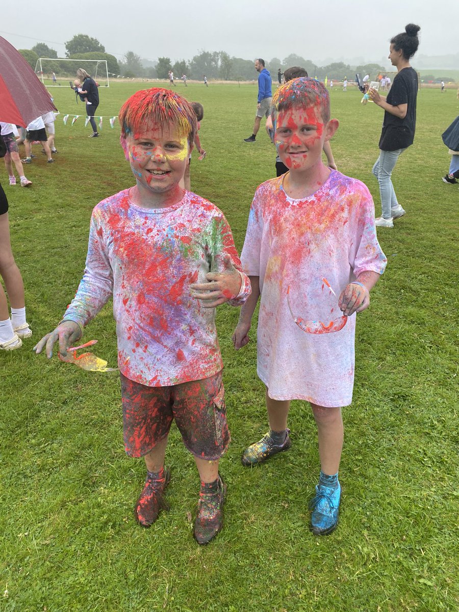 Wonderful way to end the school year! Thank you to the friends of the school for organising this fantastic event #colourrun