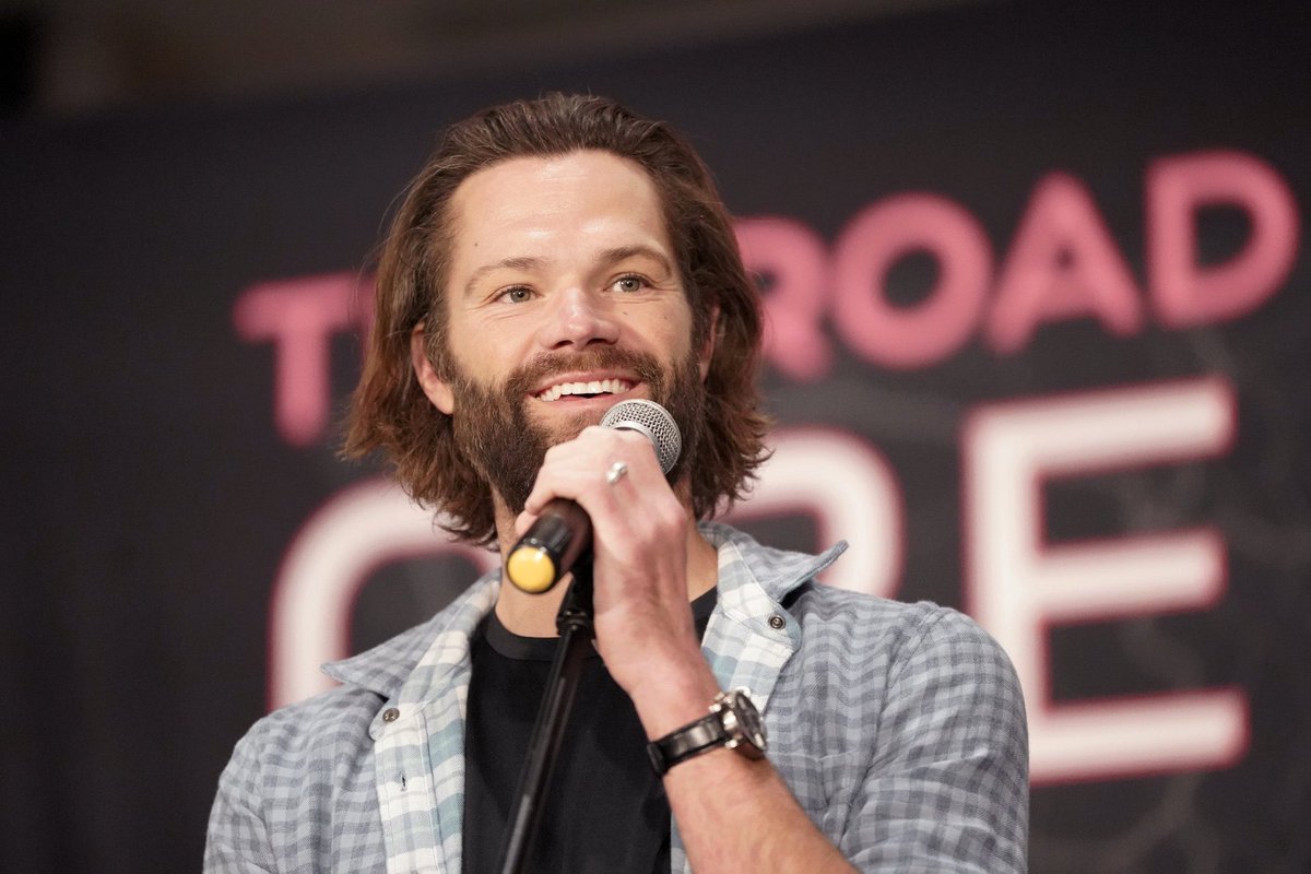 spnhuntersmty's tweet photo. Hoy es el cumpleaños de nuestro querido Jared Padalecki y le deseamos lo mejor del mundo y ansiosos de verlo pronto en The Boys, en honor a su cumpleaños díganme que es lo que más les gusta de nuestro amado Alce

#HappybdayJaredPadalecki https://t.co/HK0PeplFSB