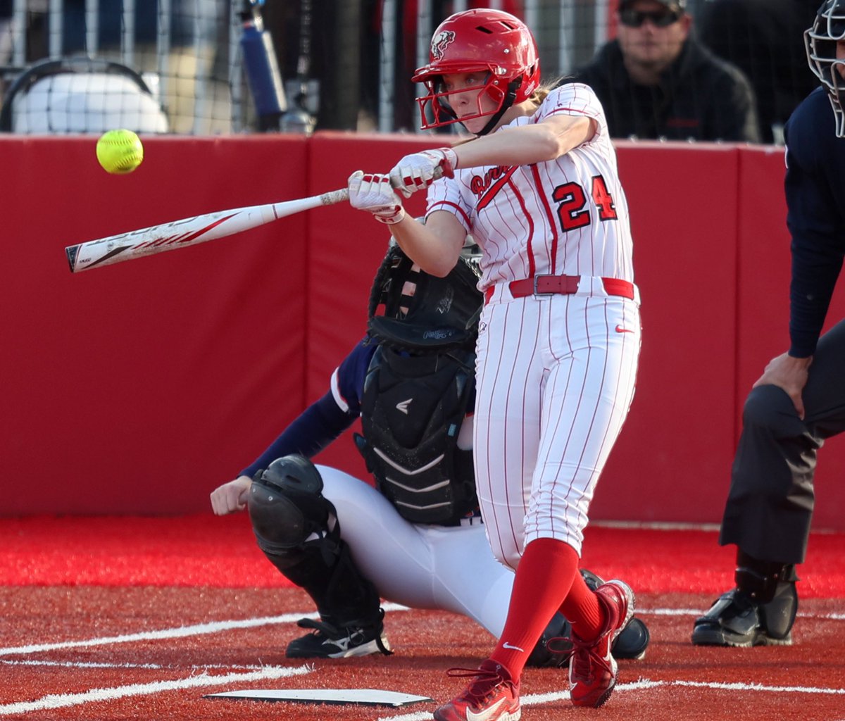 Mimi Cline
Junior Centerfielder/Second Baseman
.415 BA, 43 runs, 49 hits
17 2B’s, 4 HR’s, 28 RBI’s
99/103 defensive plays (.961 FA)
2 Time MSL All Conference 
Daily Herald All Area
ICA All State 2nd Team
NFCA All Region V - 2nd Team
Photo courtesy of <a href="/filliesphotos/">Filliesphotos</a> 
🥎💪🏻💯🥎