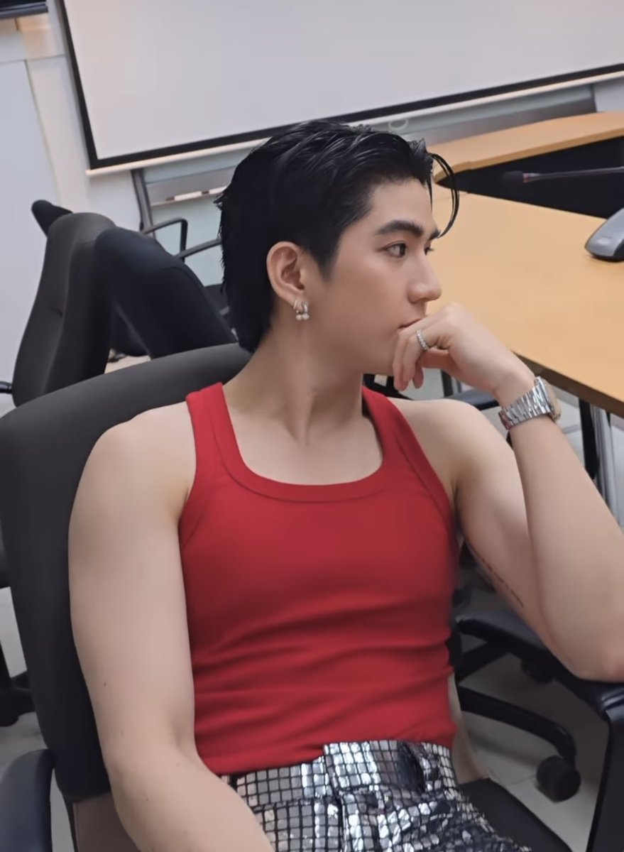 Jai_bx's tweet photo. สวย ขี้เหงา เอาแต่ใจ ยิ้มหวานน https://t.co/WbIsuqEveT