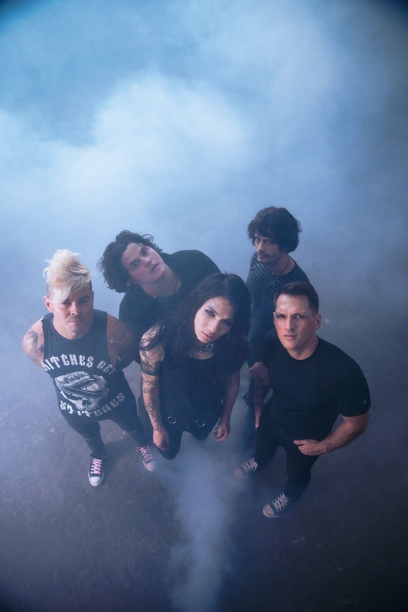 What’s up we’re Sleeping Dog. We’re from Los Angeles. We’re Numetal . We just released a new music video . Check it out 🤘