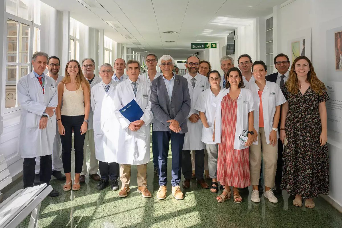 IDIBAPS (@idibaps) on Twitter photo <a href="/AEMPSGOB/">AEMPS</a> <a href="/hospitalclinic/">Hospital Clínic</a> <a href="/SaludISCIII/">Instituto de Salud Carlos III (ISCIII)</a> <a href="/ContraCancerEs/">Asociación Española Contra el Cáncer</a> <a href="/fdezdelarrea/">Carlos Fernandez de Larrea</a> <a href="/UrbanoIspizuaMD/">Alvaro Urbano-Ispizua</a> <a href="/FundlaCaixa/">Fundación ”la Caixa”</a> <a href="/manelbalcells/">Manel Balcells</a> <a href="/jmcampis/">Josep M. Campistol</a> <a href="/ignasilopezv/">Ignasi López Verdeguer</a> <a href="/salutcat/">Salut</a> 🆕 Luz verde al CAR-T ARI0002h desarrollado por el @CLÍNIC-<a href="/IDIBAPS/">IDIBAPS</a> para pacientes con mieloma múltiple
El Comité de <a href="/AEMPSGOB/">AEMPS</a> ha dado el visto bueno para aprobarlo como medicamento de terapia avanzada de fabricación no industrial
👉i.mtr.cool/ouyujqinlq <a href="/AEMPSGOB/">AEMPS</a> <a href="/hospitalclinic/">Hospital Clínic</a> <a href="/SaludISCIII/">Instituto de Salud Carlos III (ISCIII)</a> <a href="/ContraCancerEs/">Asociación Española Contra el Cáncer</a> <a href="/fdezdelarrea/">Carlos Fernandez de Larrea</a> <a href="/UrbanoIspizuaMD/">Alvaro Urbano-Ispizua</a> <a href="/FundlaCaixa/">Fundación ”la Caixa”</a> <a href="/manelbalcells/">Manel Balcells</a> <a href="/jmcampis/">Josep M. Campistol</a> <a href="/ignasilopezv/">Ignasi López Verdeguer</a> <a href="/salutcat/">Salut</a> 🆕 Luz verde al CAR-T ARI0002h desarrollado por el @CLÍNIC-<a href="/IDIBAPS/">IDIBAPS</a> para pacientes con mieloma múltiple
El Comité de <a href="/AEMPSGOB/">AEMPS</a> ha dado el visto bueno para aprobarlo como medicamento de terapia avanzada de fabricación no industrial
👉i.mtr.cool/ouyujqinlq