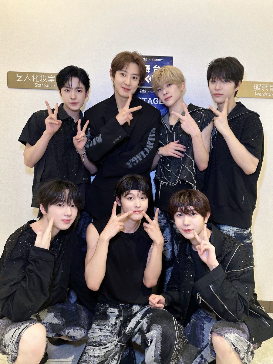 SMTOWNGLOBAL's tweet image. EXO CHANYEOL X NCT WISH at 'TMEA 2024' 🤍💚

#CHANYEOL #찬열
#EXO #엑소 #weareoneEXO 
#NCTWISH 
#TMEA #TMEA2024