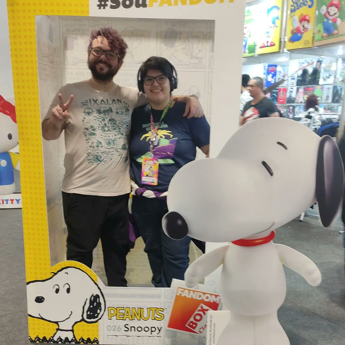 DelfiniTiago's tweet photo. Vem ver Vicky na mesa 136 do @animefriends 

Lá você pode pegar nosso livro o grande sonho de jombo!

Tem promoção de flash tattoos;

Tem ecobag que cabe seus prints;

Tem novidade que é chaveiro e também cartela de adesivo!

Só vir

#animefriends2024 #artistsalley #artista https://t.co/9GHtAeiXbI