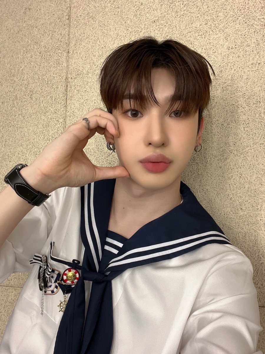 XODIAC_MEMBERS's tweet photo. [#다빈] 

이번 주말도 다빈팅 ➰🤍

#XODIAC #소디엑 #DAVIN #다빈 https://t.co/CwhiQjk7PX
