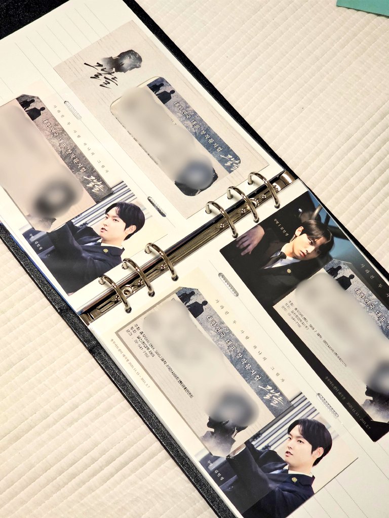 sweetsf9_0707's tweet image. 얘두다....
티켓북 티켓꽂이 꽂으면 아주 작살난다...
진짜 이뿌다...🫶