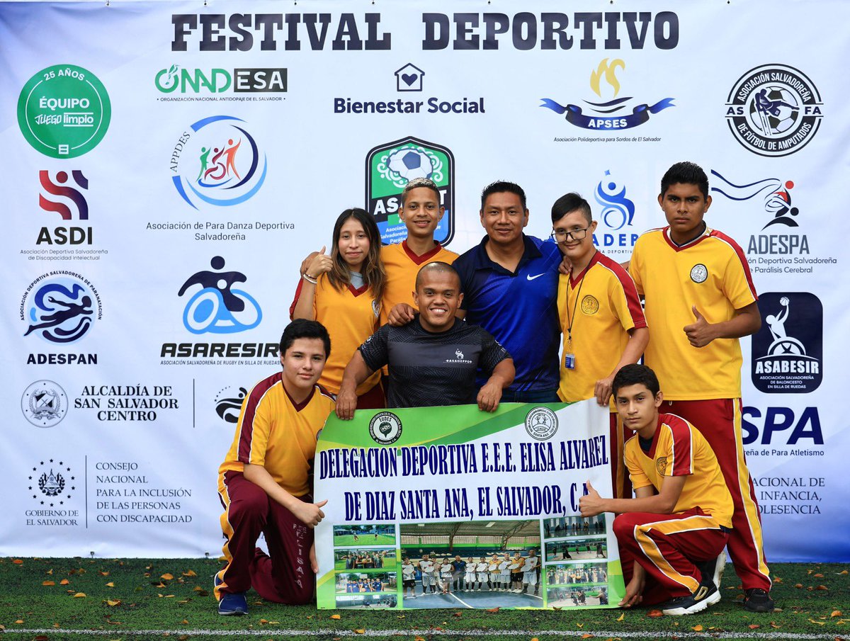 indeselsalvador's tweet photo. #PROADI 😃 |  Esta mañana llevamos a cabo el Festival Multideportivo del Programa de Academias Deportivas Inclusivas (PROADI), el cual tiene un registro de más 1,000 participantes.

#ConstruyendoElCamino https://t.co/W3HhyBALhZ
