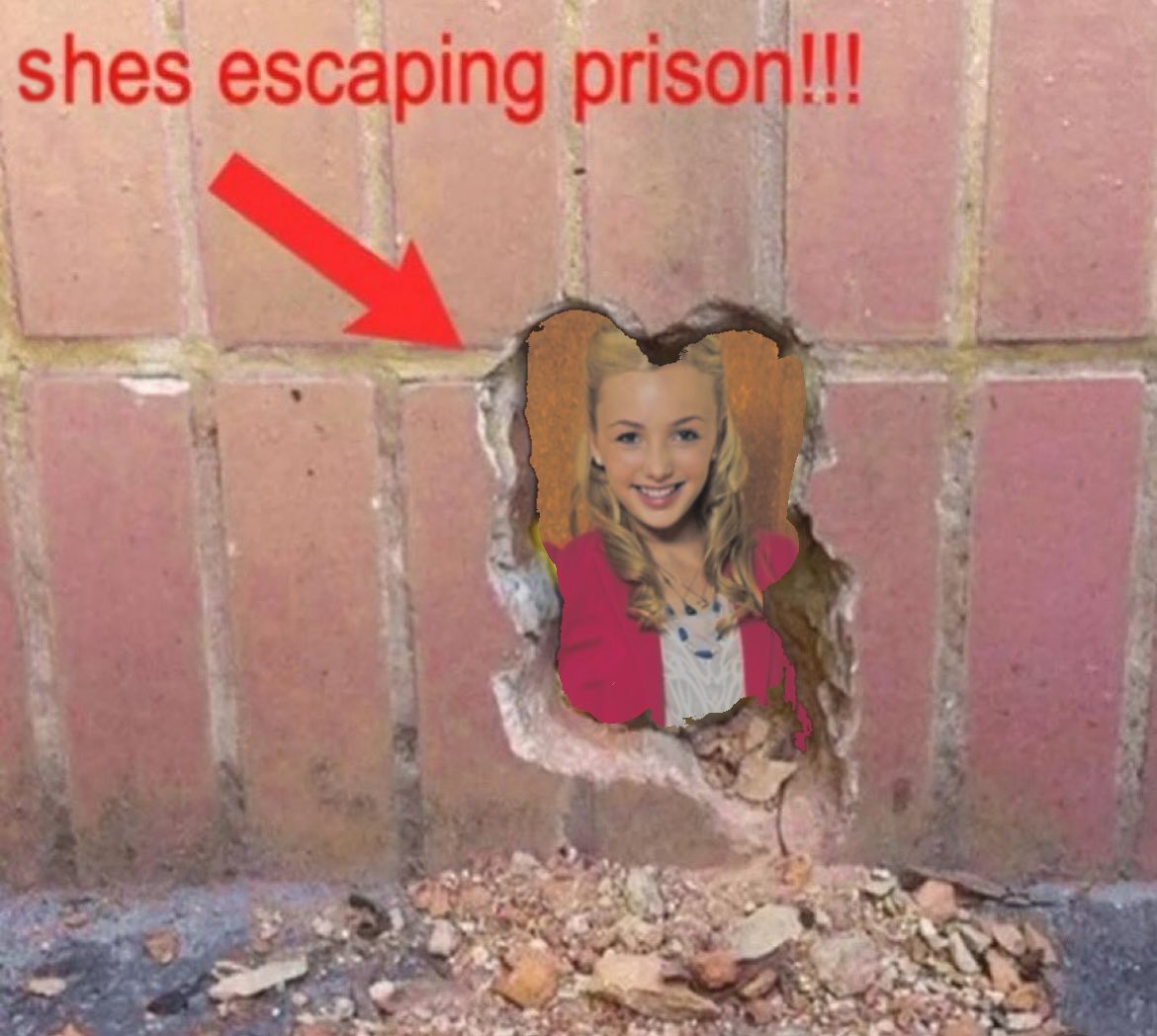 EmmaRossForReal tweet picture