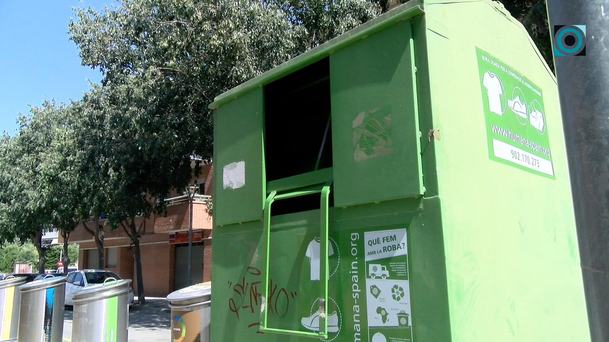 canalcamp's tweet photo. NOTÍCIES | La Selva recupera més de 18.000 peces de roba usada durant el primer semestre de 2024
VÍDEO 👇
https://t.co/FrFPHnJyFV https://t.co/MuAYWSAyl6