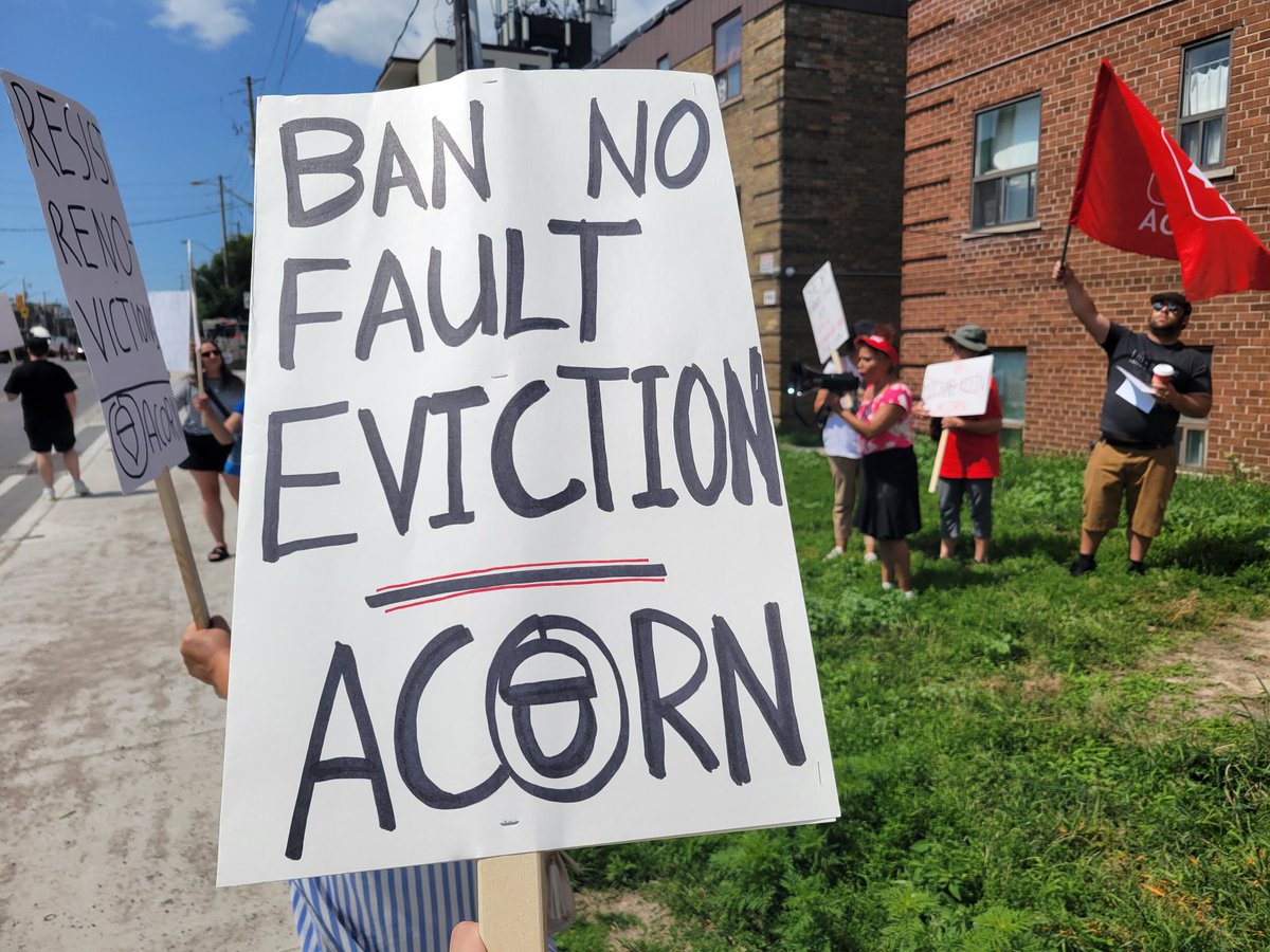 We're out in East York supporting the tenants of 994 O'Connor Drive who are facing renoviction. No more renovictions! No more no-fault evictions! Stop the displacement of our neighbours!