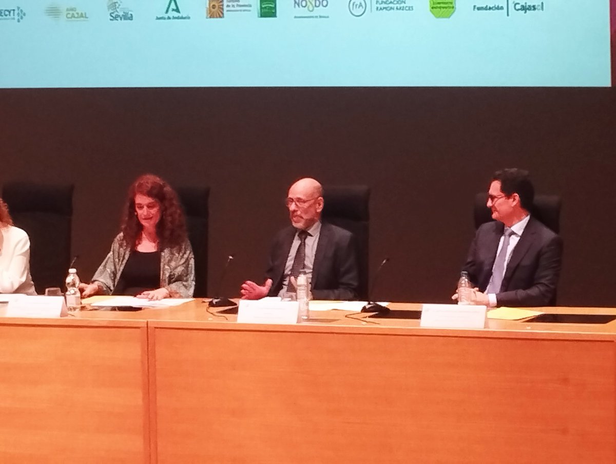 Now intervenes the president of the EMS, Prof. Solovej.